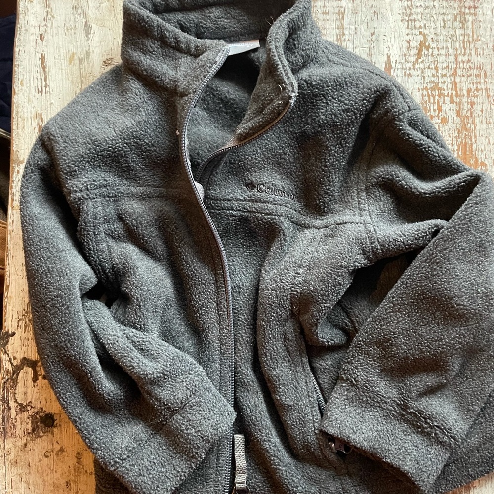Toddler Boys Columbia zip fleece jacket. Charcoal gray, size 2 T